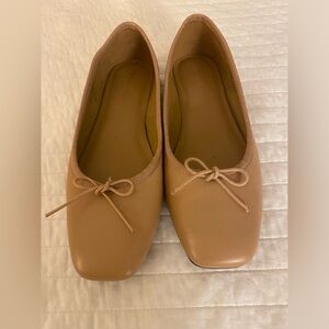 Madewell neutral nude ballet flats size 7.5